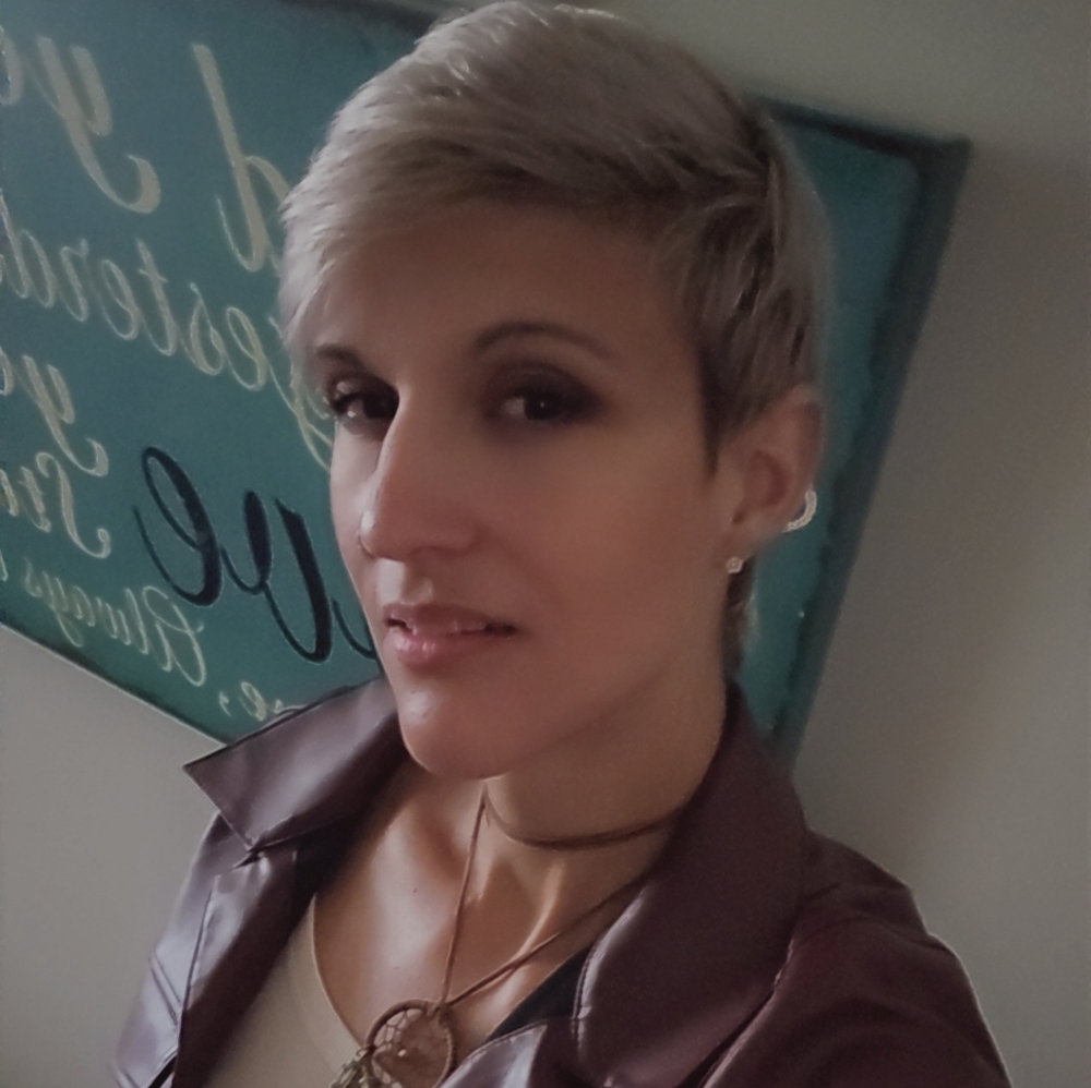 Meet your Posher, Nicole